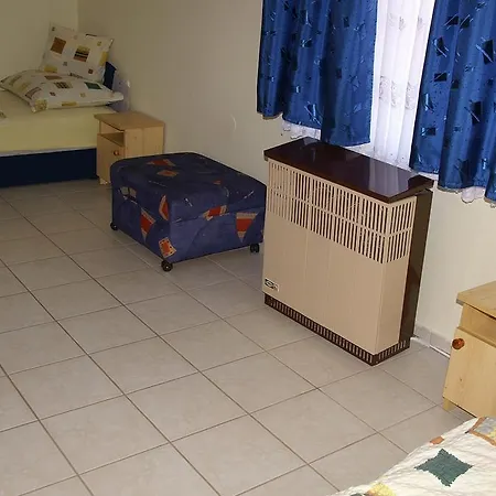 Apartment Balatonkeresztur 5 *