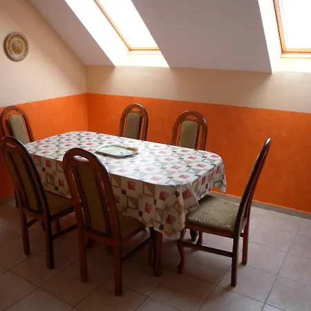 Apartment Balatonkeresztur 5 아파트 *